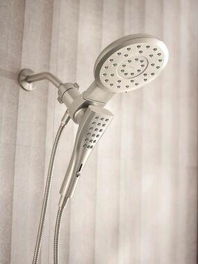 Moen Verso Brushed Nickel Shower Head